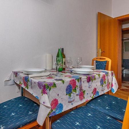 Apartman Kata 1 Apartment Crikvenica Exterior photo